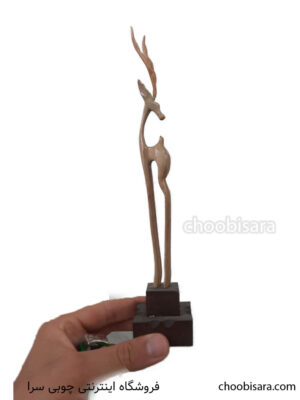 مجسمه آهو چوبی 45 سانتی کد 360